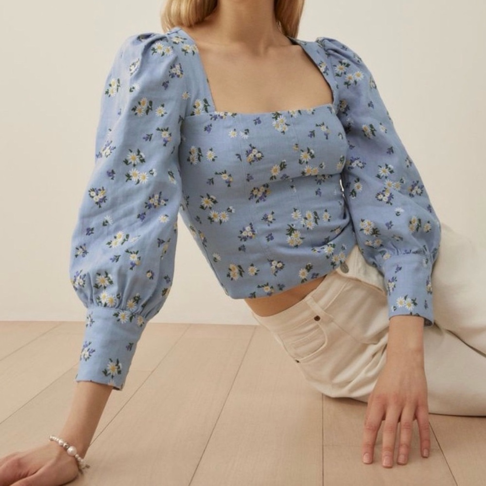 NWOT Reformation Stilton linen embroidered top, size 6